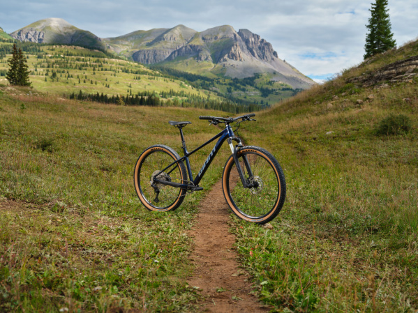 detail Giant Talon 29 0 Ultra Navy