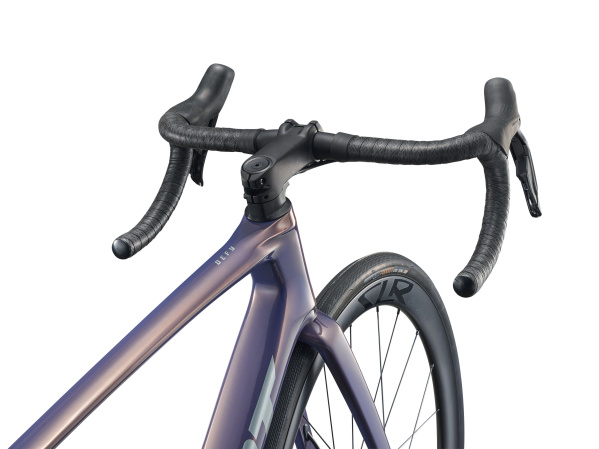 detail Giant Defy Advanced 0