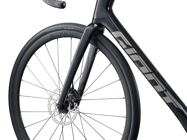 detail Giant Defy Advanced 2
