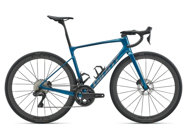 detail Giant Defy Advanced Pro 0