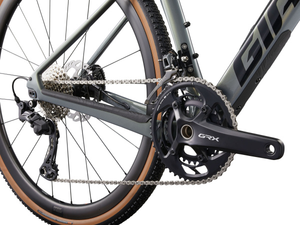 detail GIANT Revolt Advanced 0