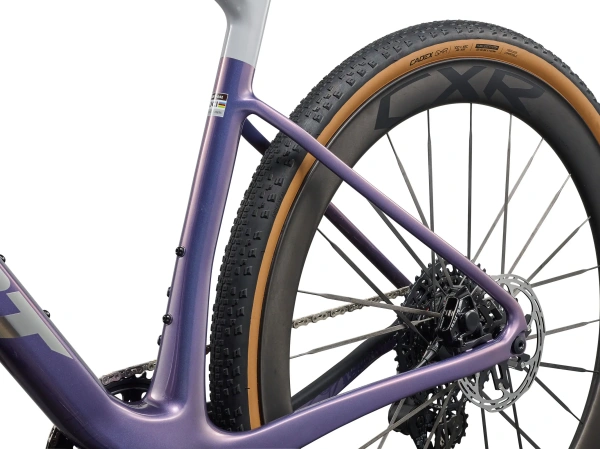 detail Giant Revolt Advanced SL 1