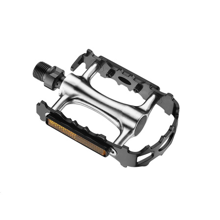 detail Giant Terrain Pedals