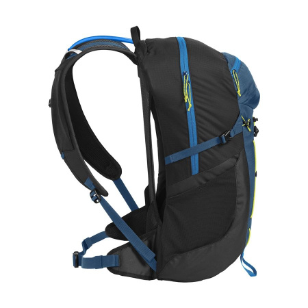detail CAMELBAK Fourteener 26