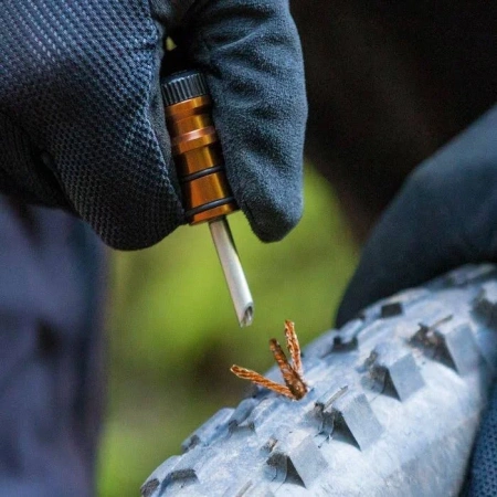 detail BLACKBURN Pro Plugger Tire Repair Kit