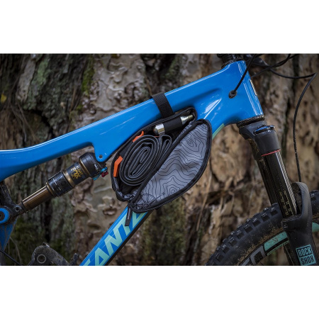 detail BlackBurn Outpost Corner Bag