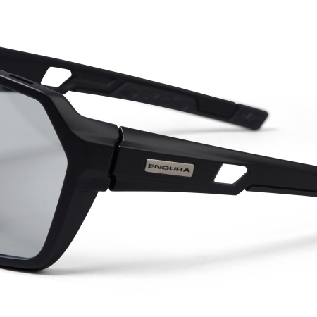 detail Endura STrack Glasses Set Photochromic MB