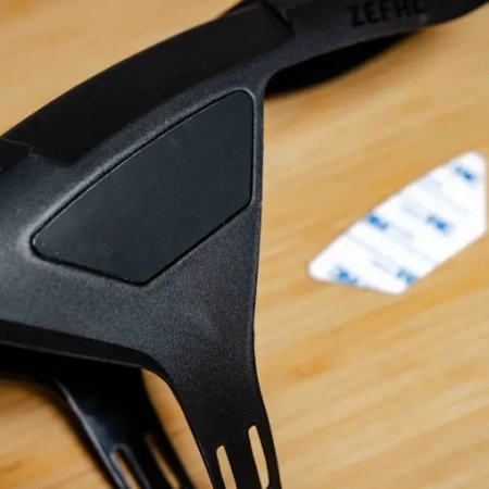 detail Zéfal Deflector FM40 přední blatník