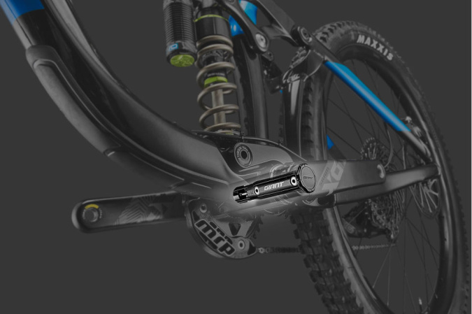 detail Giant Clutch Crank Core Storage