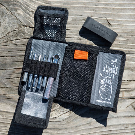 detail Blackburn Big Switch Multi Tool