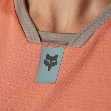 detail Fox Wmn Defend SS Jersey