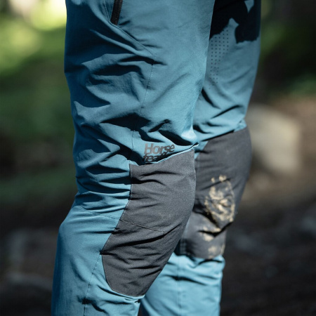 detail Horsefeathers Stoker Bike Pants